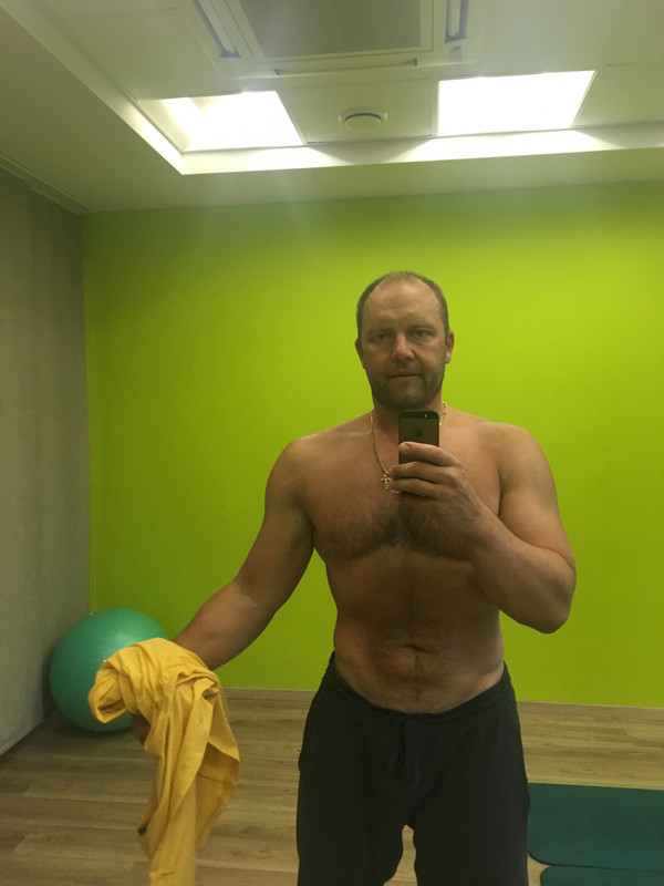 0EC71A76-2A94-4014-8E3F-25A5493D8E90