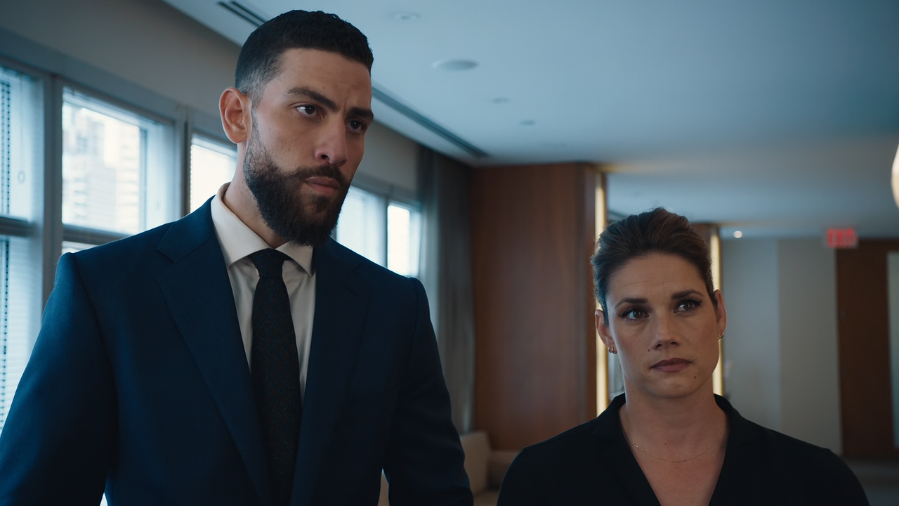 FBI.S04E01.All.That.Glitters.(1).1080p.10bit.AMZN.WEB-DL.DDP5.1.HEVC-Vyndros.mkv_snapshot_07.40_[202