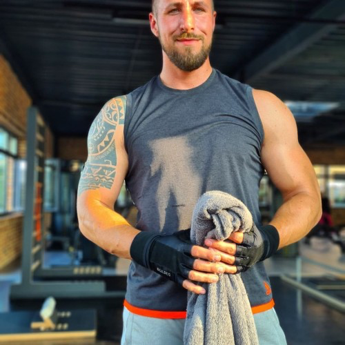 5E1559A3-587B-4D03-B17A-8C13FFB490B4