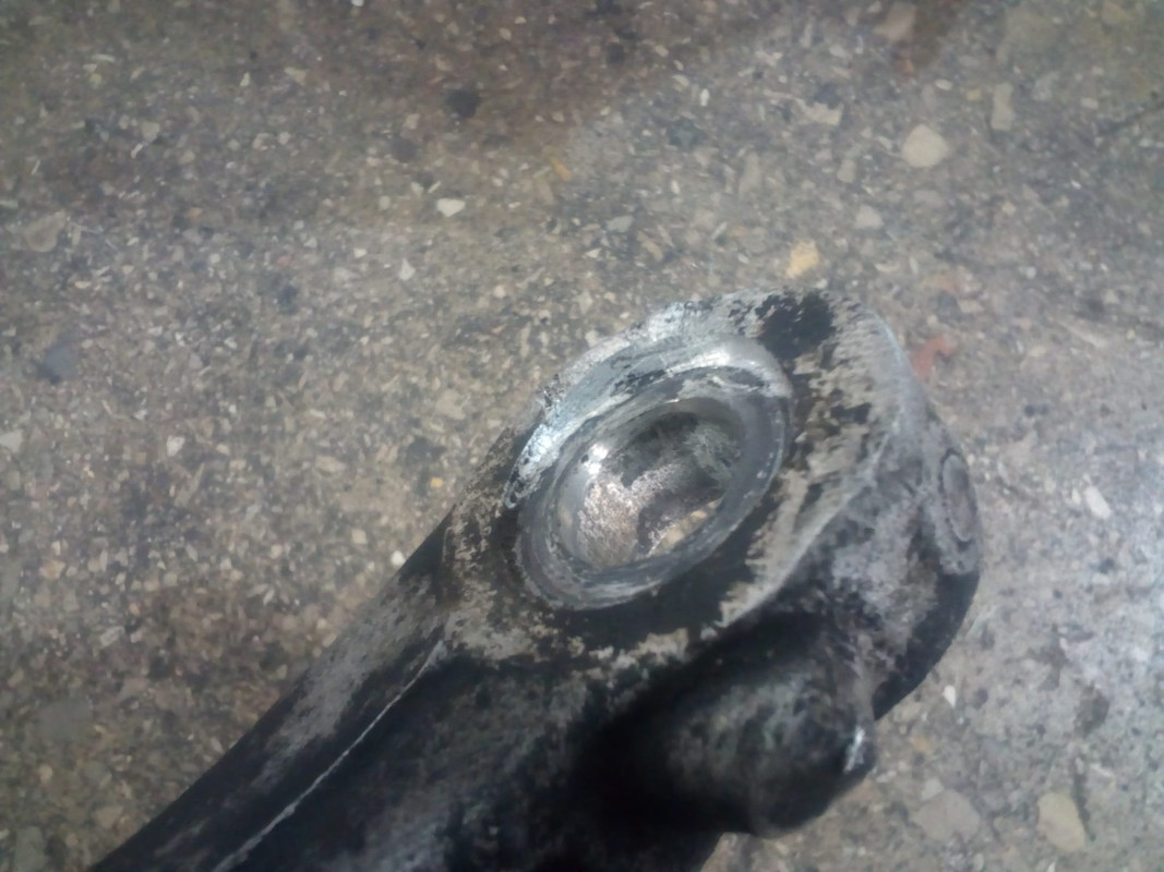 FFC9E09C-B46A-4B67-8AED-3DD5F6A076A0