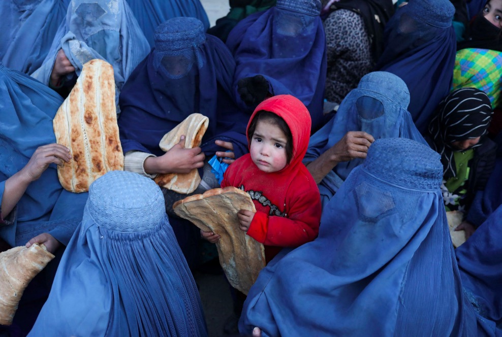 Joe Biden dividirá fondos afganos congelados entre víctimas del 11S y ayuda