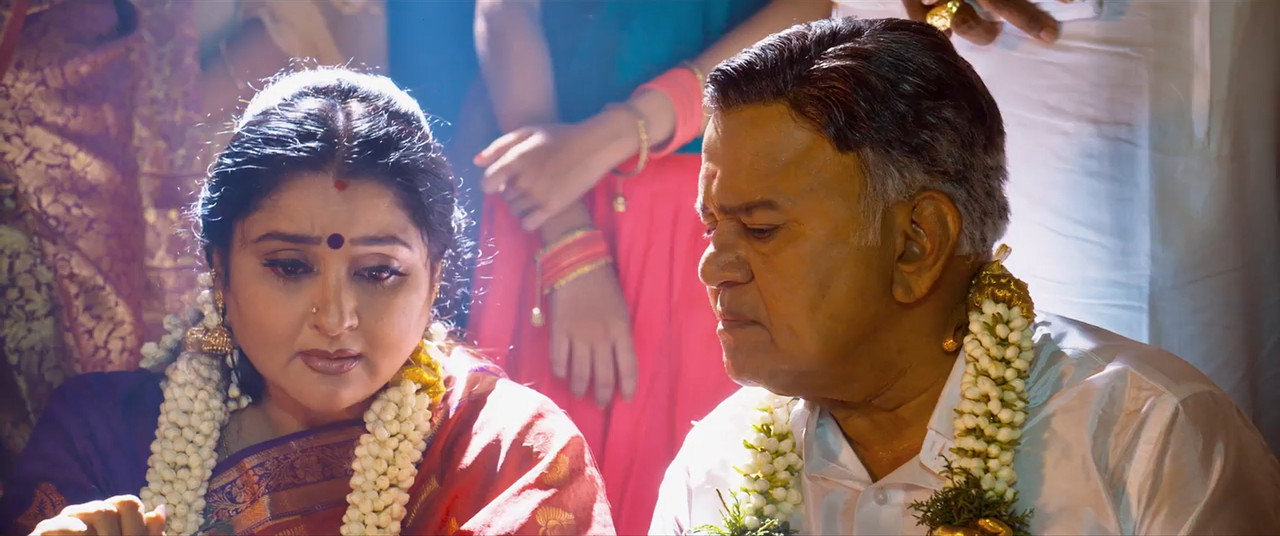 Middle Class 2025 WebRip [Tamil] 480p 720p ESub Screenshot