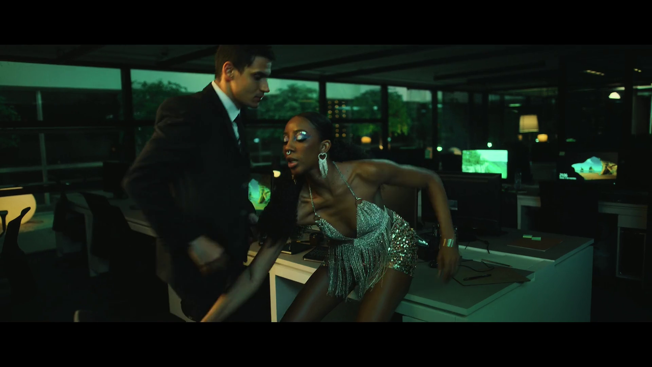 vlcsnap-2024-05-30-18h10m59s493