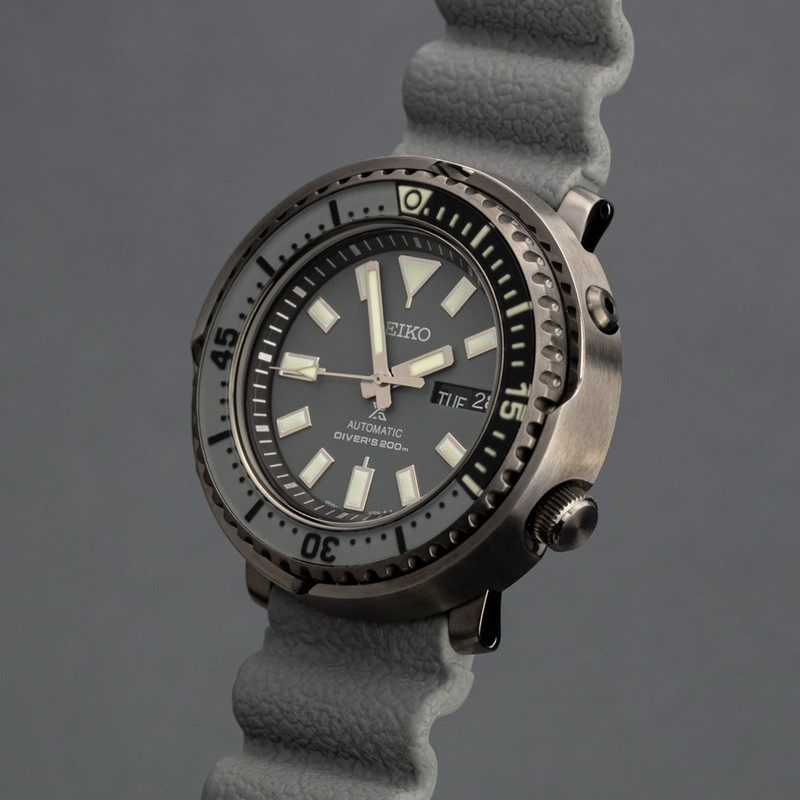 SEIKO Prospex Diver Baby Tuna Street Series Gray Urban Safari ref SRPE31 K1  4 — Postimages