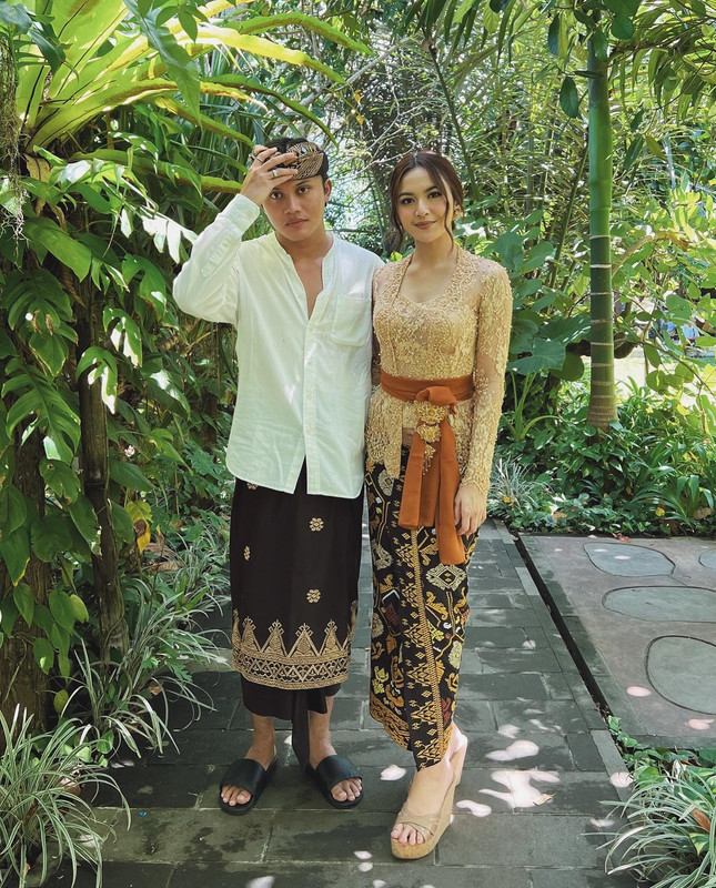 Kehangatan Rizky Febian dengan Mahalini.