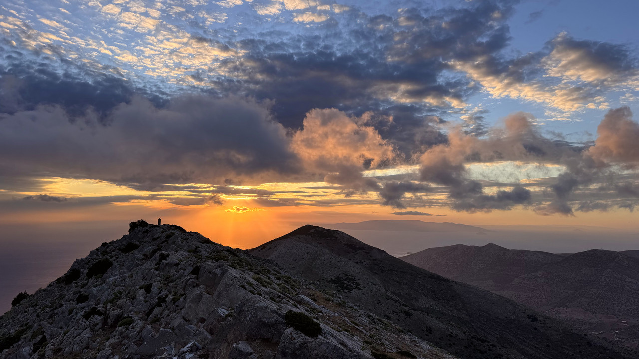 https://i.postimg.cc/cLLs8pPP/IMG-3538-edit-188295341995223.jpg