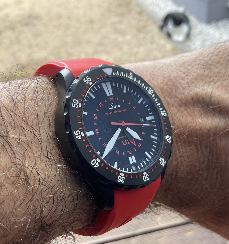 DC2542E9-EBDD-4EDB-AD82-29952700FE66