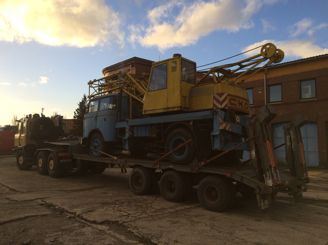 DF8B99B5-2DC5-42C9-9F67-7CCCDC28A1EC