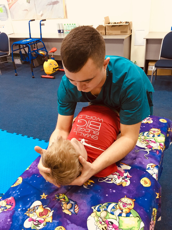 CEF9E35B-0AFE-4C3F-9A5F-15F00D8D42CF