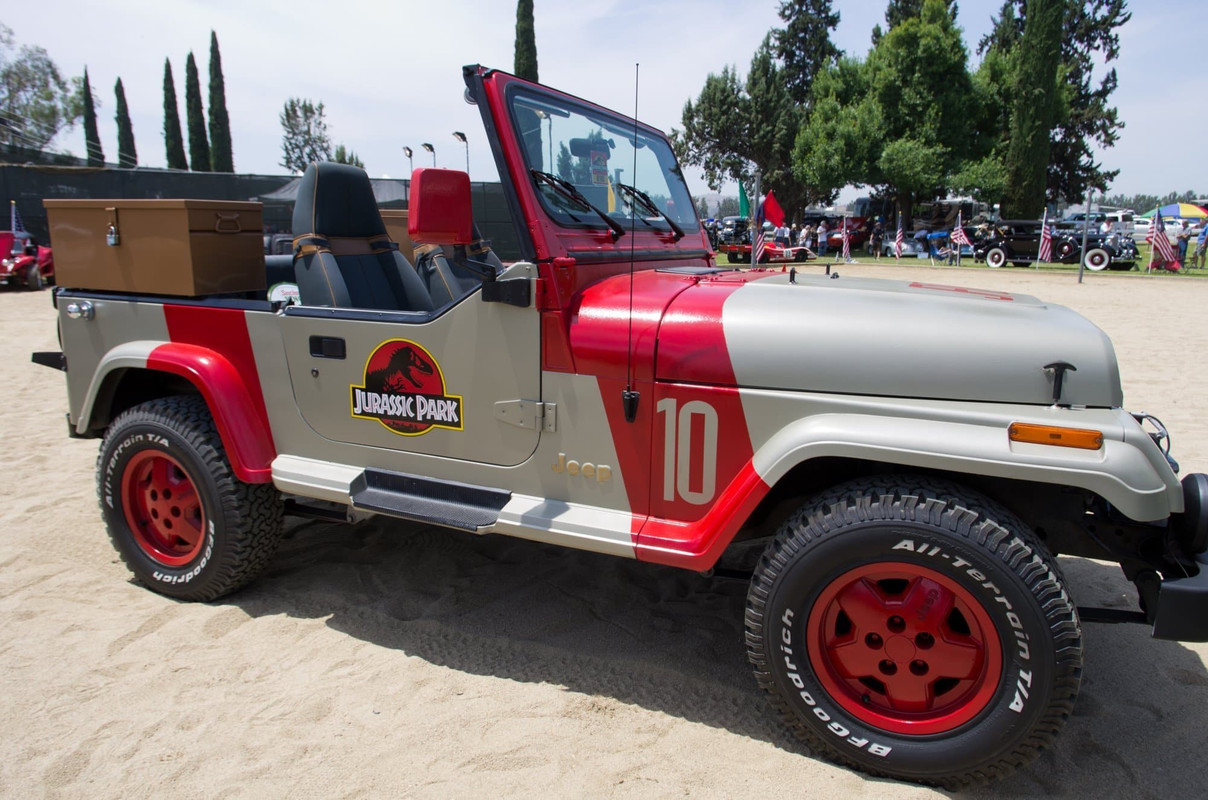 130601-1633JurassicParkJeep10