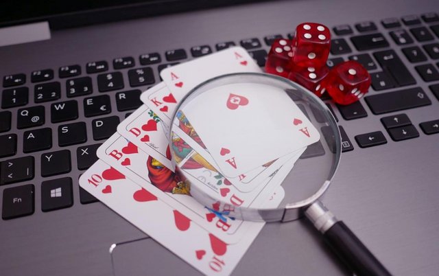 Cosas a tener en cuenta al elegir una plataforma de casino en línea Casino-online
