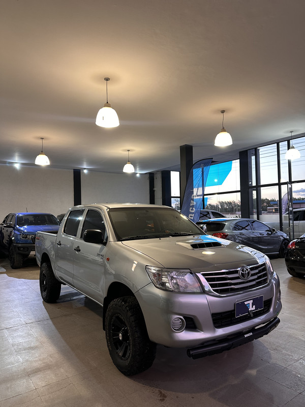 Toyota Hilux DX 2.5 4x4 - 3