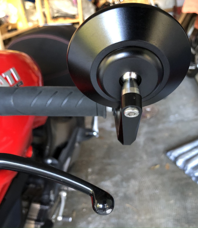 7A7DF801-A5AF-4125-B950-BB193633ECC1