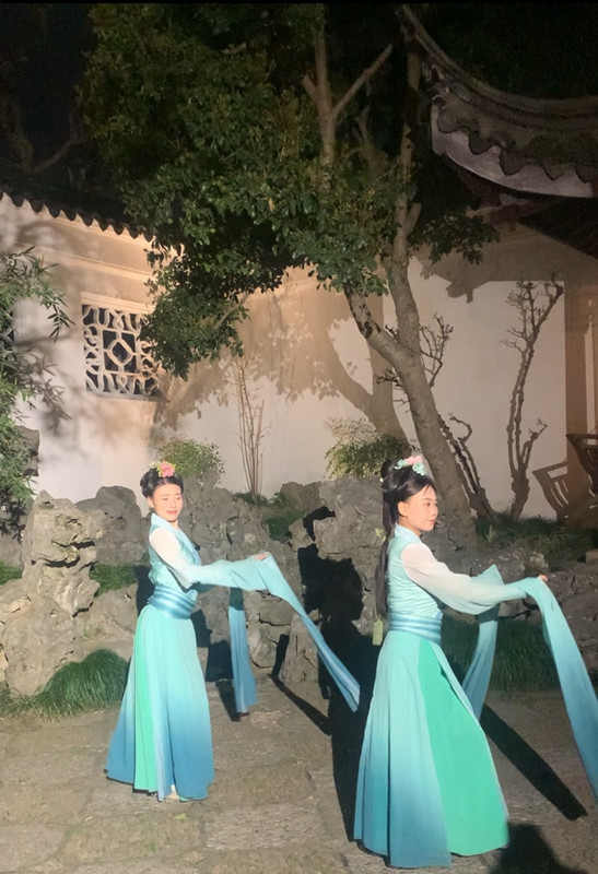 Первая поездка в Китай: Пекин-Чэнду-Чжанцзяцзе-Фэнхуан -Шанхай