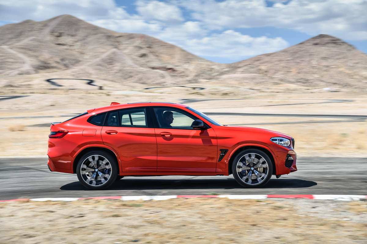 P90334551_highRes_the-all-new-bmw-x4-m