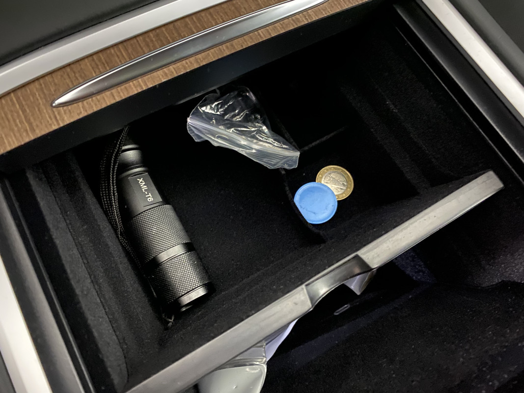 444FDD85-FE92-45B8-83A2-83912832D3E2