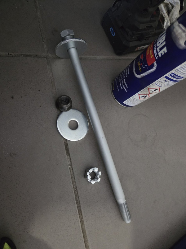 [Immagine: jjt97RPRR7ur-ALFZv-SLzw-A.jpg]