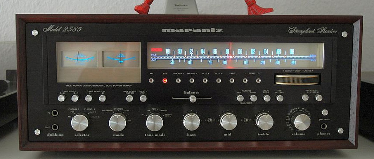 [Bild: Marantz-2385-black.jpg]