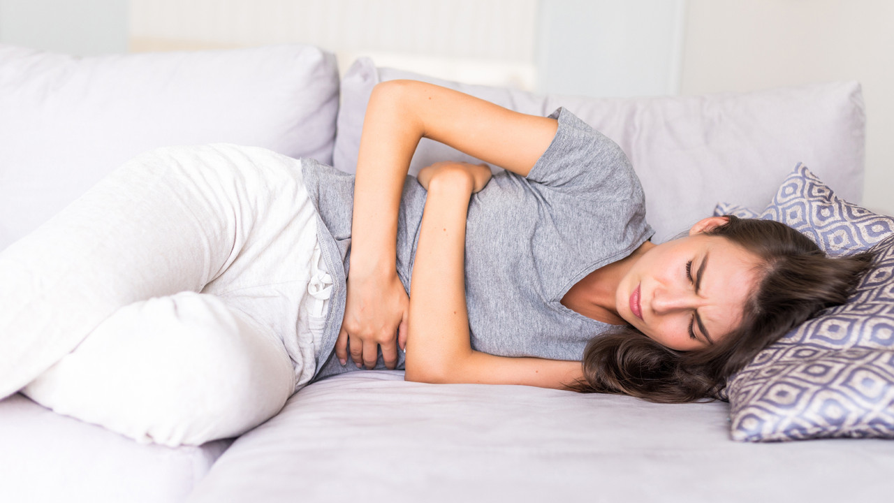 Colon irritabile, come sgonfiare la pancia in estate