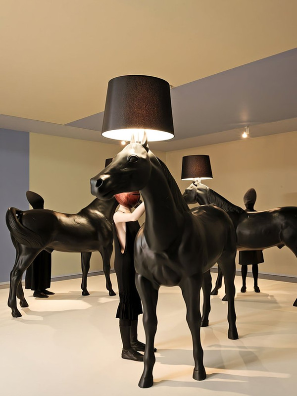 lamp-horse.jpg