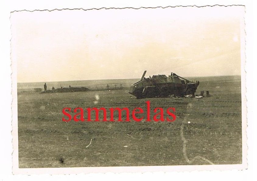 Charkow Panzer Spähwagen abgeschossen Gräber 23.