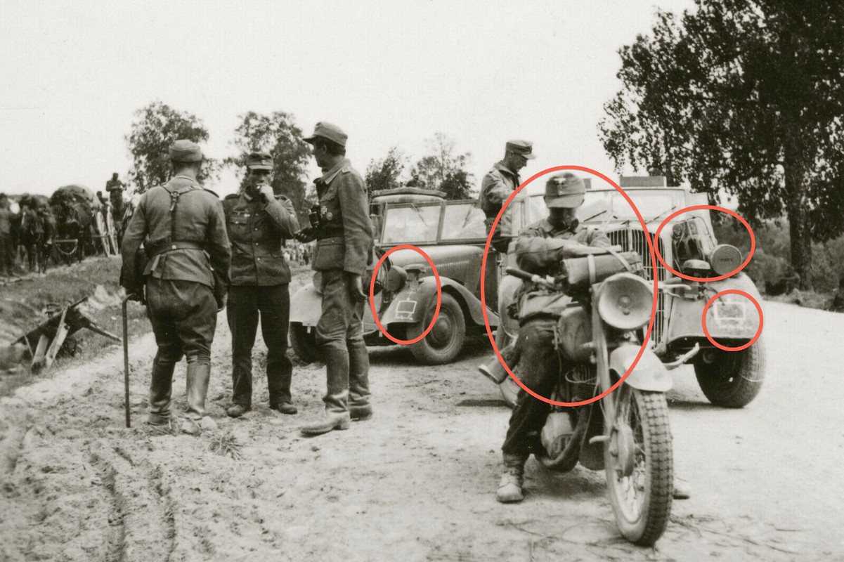 Orig.Fotos 14.Infanterie-Div. OPEL Super 6 PKW 1943 Brjansk Sanitäter.