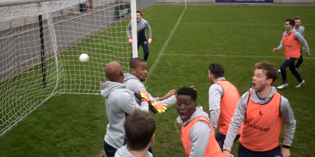 Ted.Lasso.S02E01.Addio.Earl.iTALIAN.MULTI.1080p.WEB.x264-MeM.mkv_snapshot_30.58_[2021.07.25_11.52.32