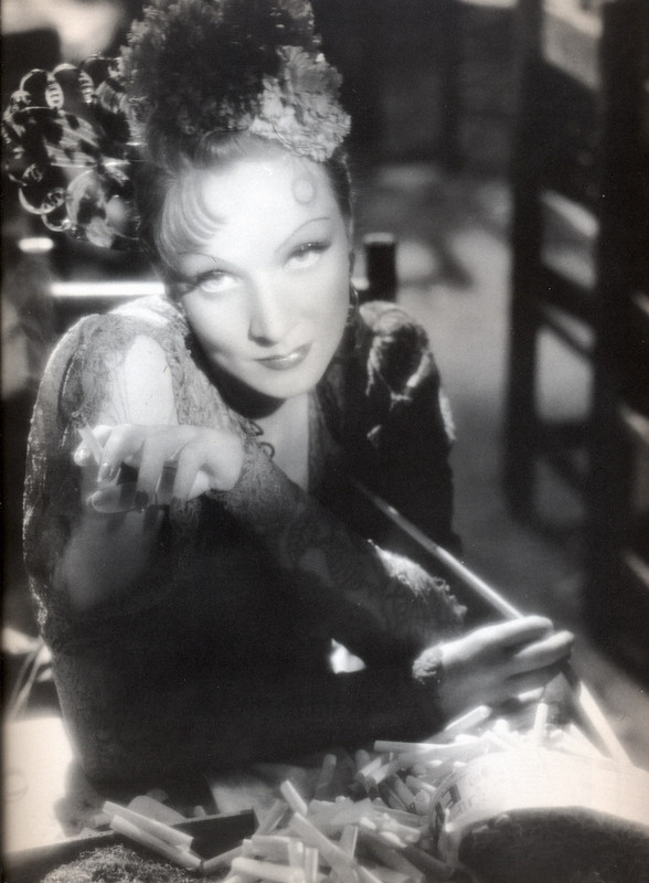 Marlene_Dietrich_d56