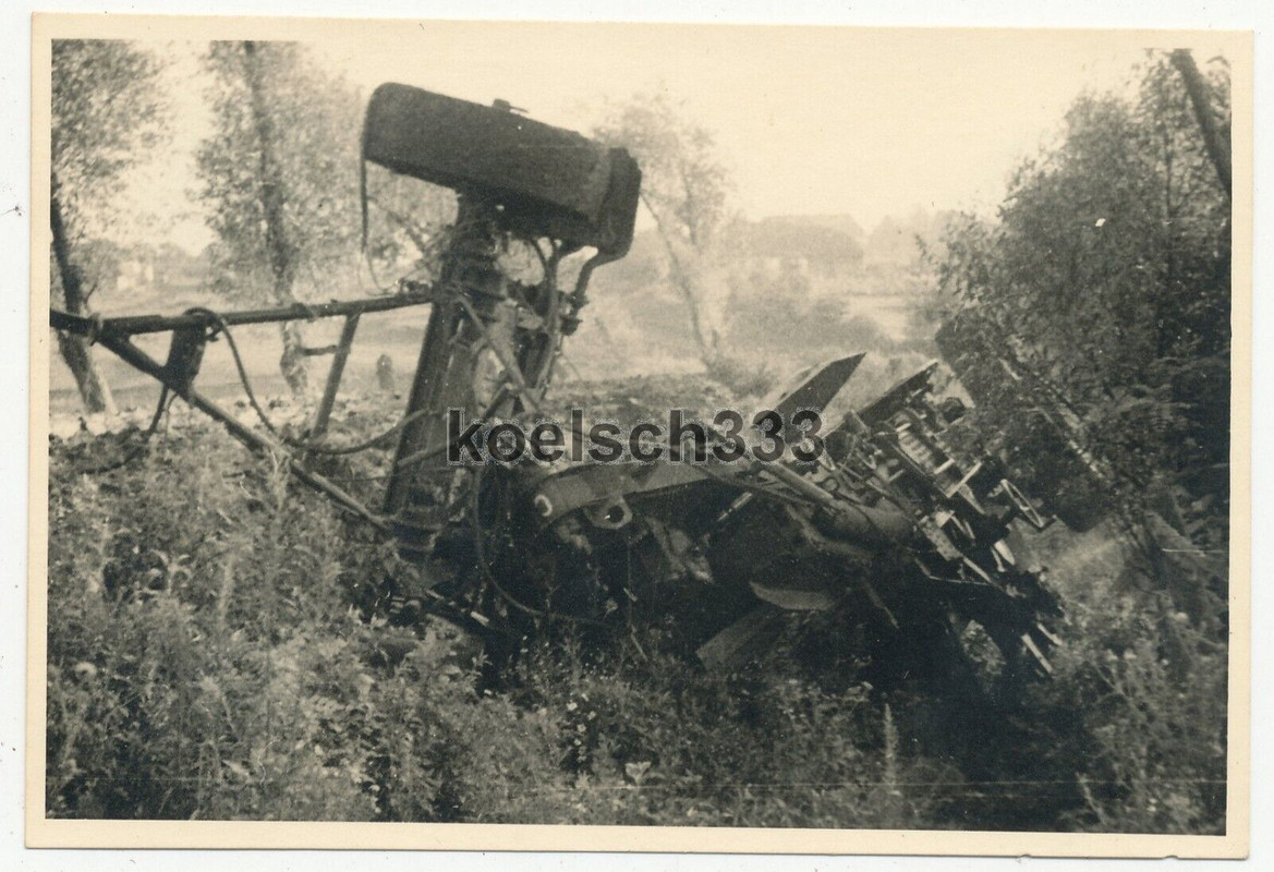 Foto 21cm Mörser Artillerie Geschütz der Wehrmacht umgestürzt an der Ostfront !(5)