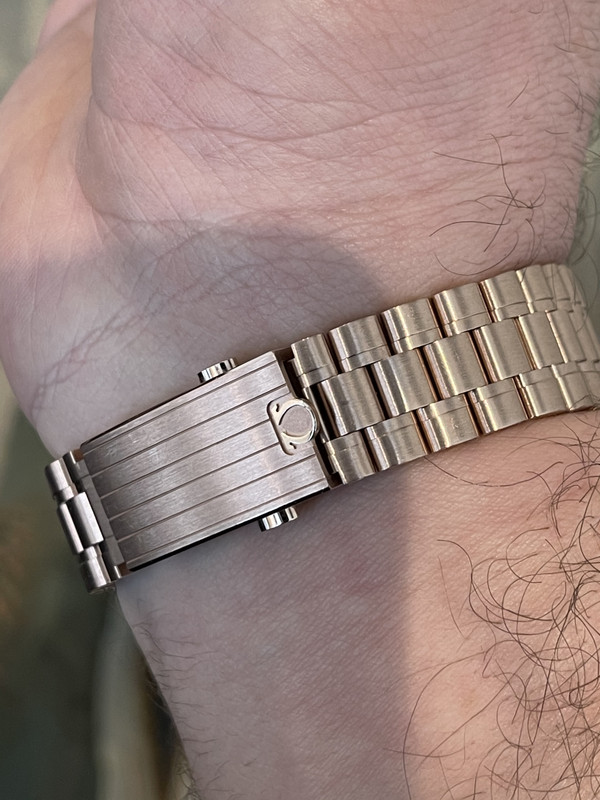 26D4558C-07DC-435C-979B-8C6B473344BE