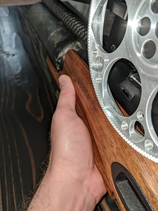 thumb groove