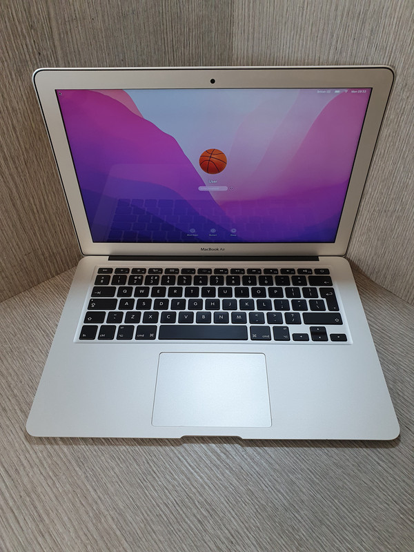 A1466 Apple MacBook Air 13.3