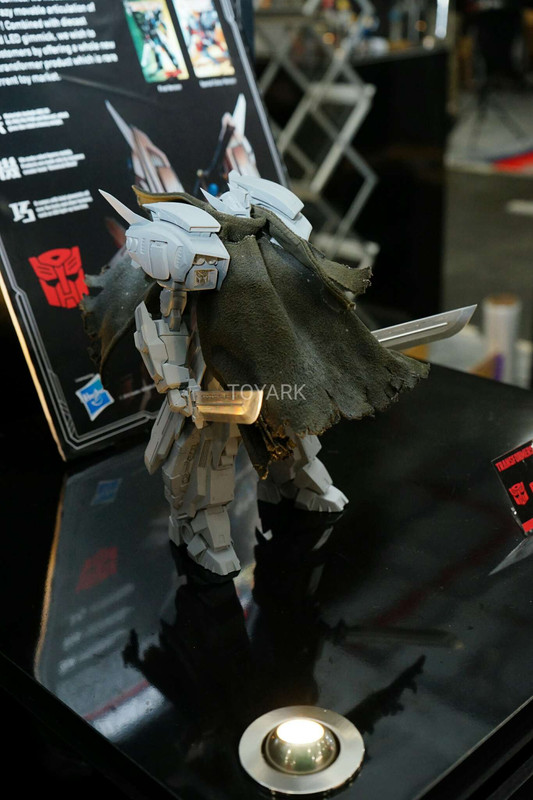Toy-Fair-2017-Bluefin-Flame-Drift-001 (1)