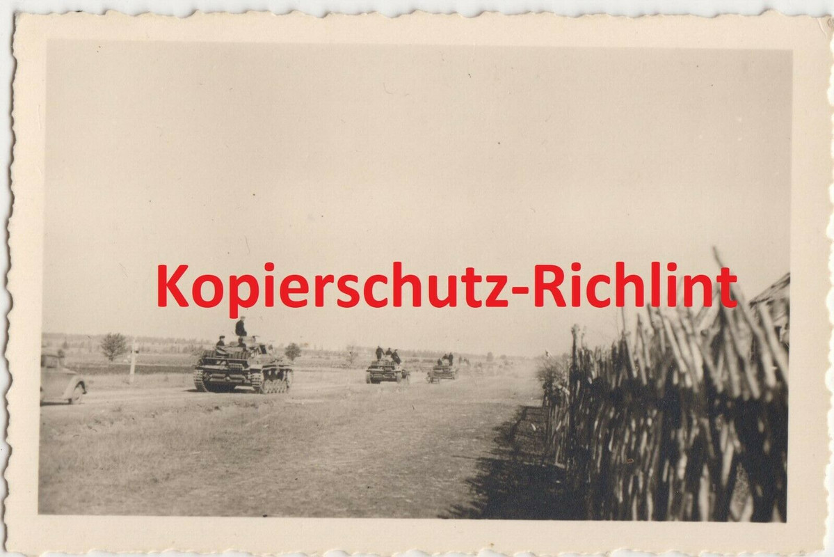 Wehrmacht Rußland deutsche Panzer III auf dem Vormarsch Tank Kolonne