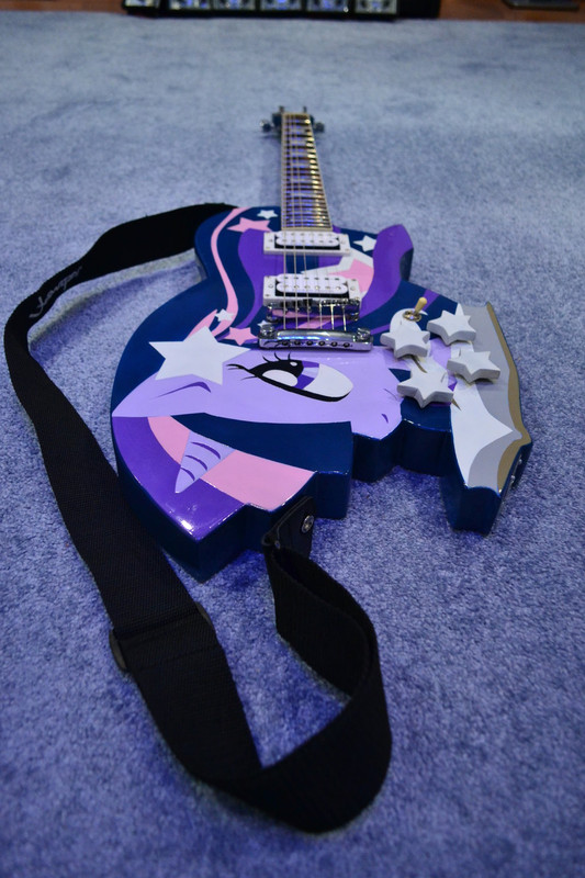 twilight_guitar_by_ghostofwar909-d71dutz