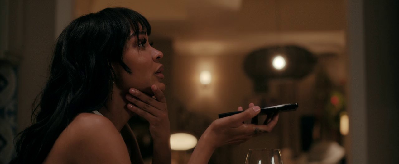 Tyler-Perry-s-Divorce-in-the-Black-2024-Hindi-720p-AVC-EAC3-6ch-ESub-mkv-0006