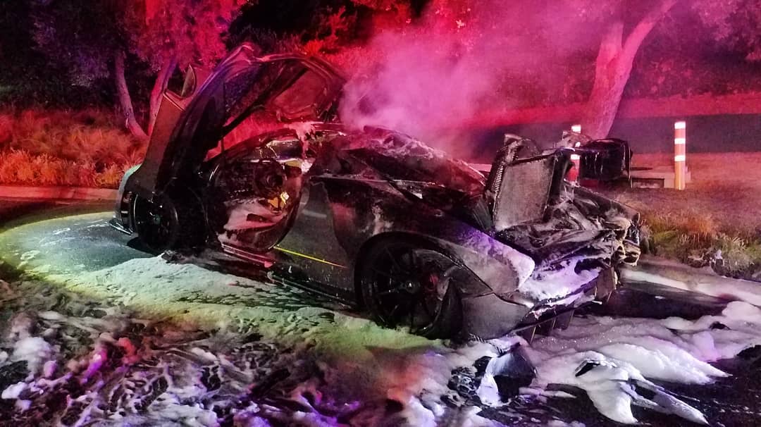 4baa1aeb-mclaren-senna-salomondrin-fire-5