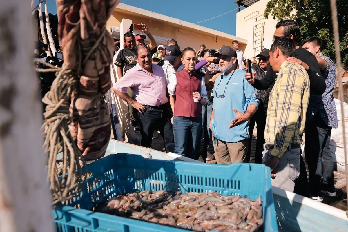 Sheinbaum se reúne con pescadores de Topolobampo, Sinaloa