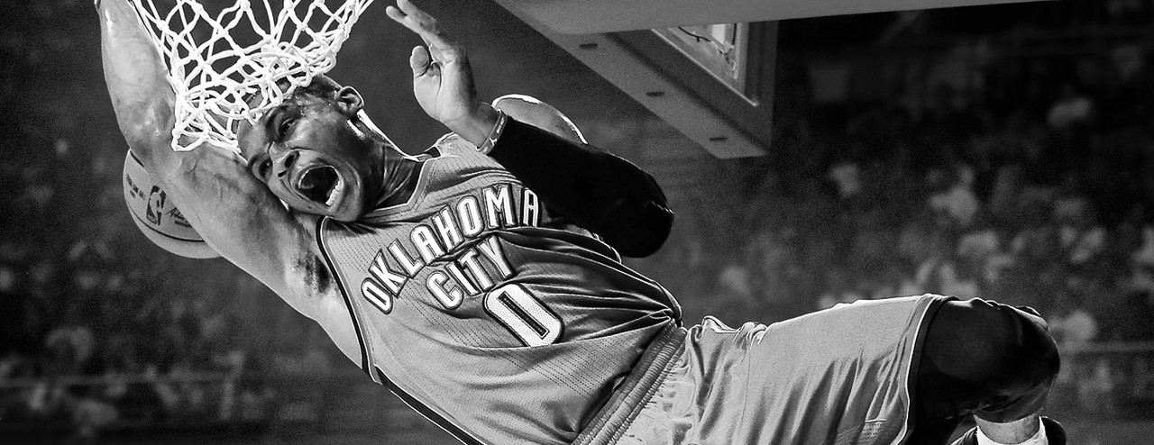 Russell Westbrook jogando pelo Oklahoma City Thunder