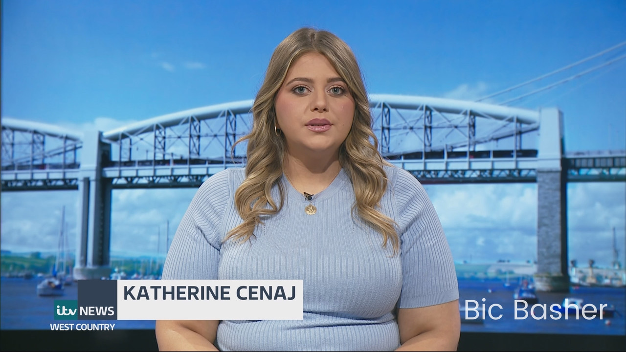 06.23 - 18.10.01 - ITV News West Country. Breaking news and current s....ts_snapshot_08.07.698