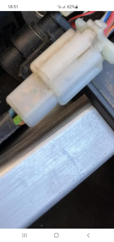 Screenshot_20230409_185200_Samsung Internet