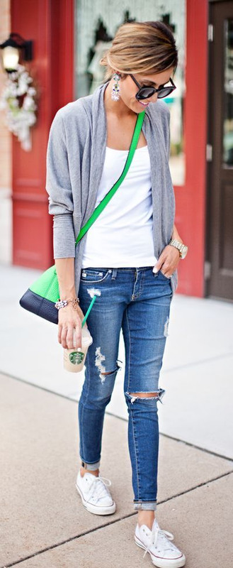 Denim Overalls, Tee Shirt & Sneakers