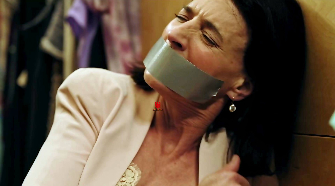 Perrey Reeves 5 - Murder At Hollow Creek 2024