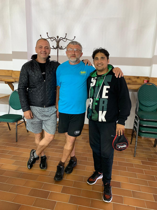 8D625D3F-9C7D-42B8-BDE3-609C2F8174BF