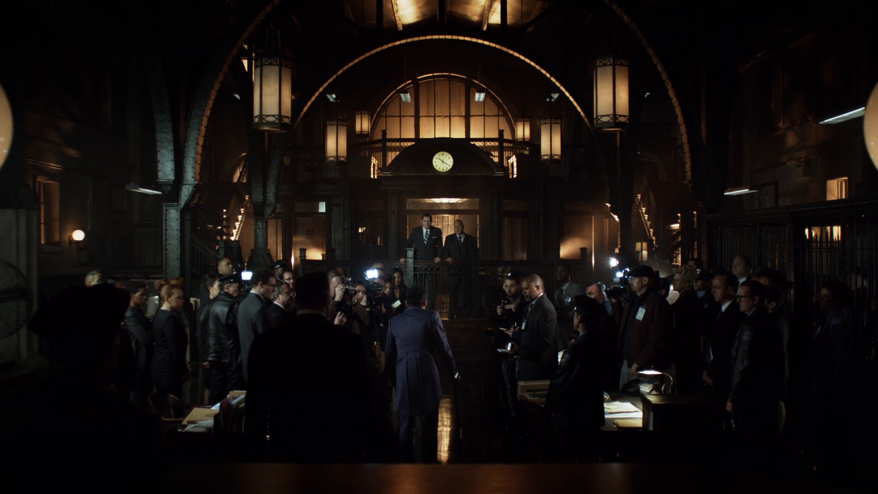Gotham.S03E01.Il.cacciatore.di.taglie.1080p.BDRip.ITA.ENG.x264-BlackBit[screenshot 3]