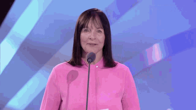 julia-morley-the-results-foros-mx.gif