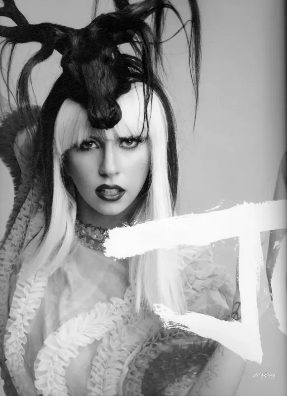 Super-Lady-Gaga-037.webp