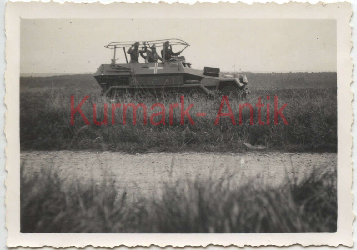 Foto Wehrmacht Schützen Frankreich Panzer Halbkette 251 General 
