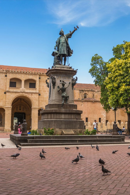 Colón