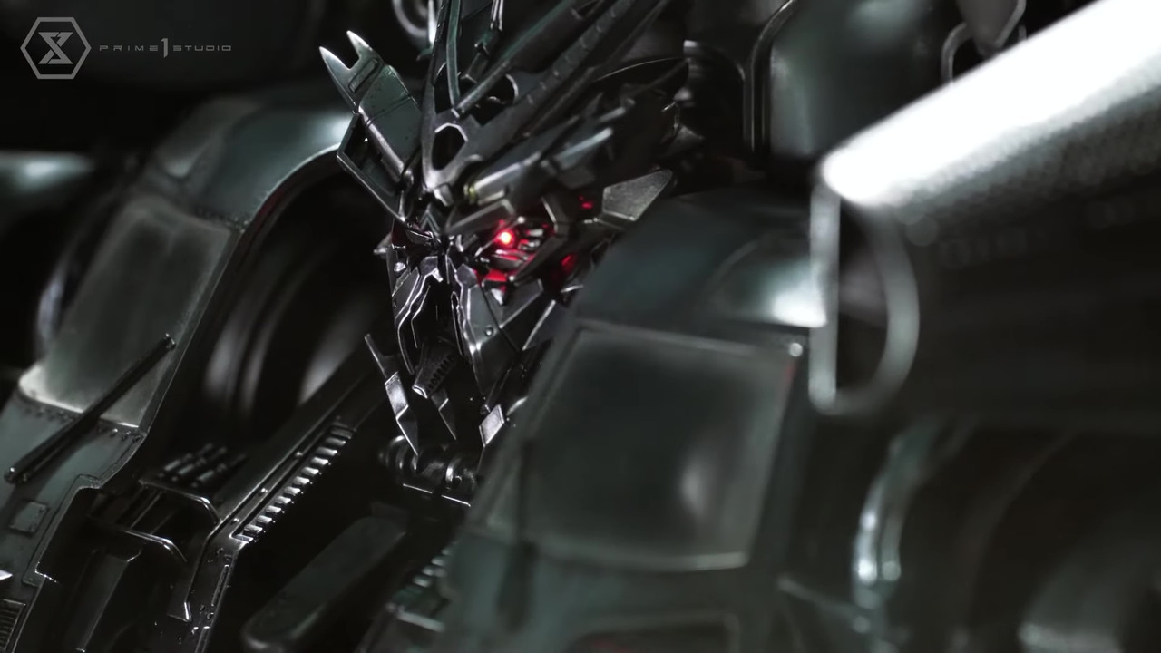 Prime-1-Studio-Transformers-2007-Blackout-15